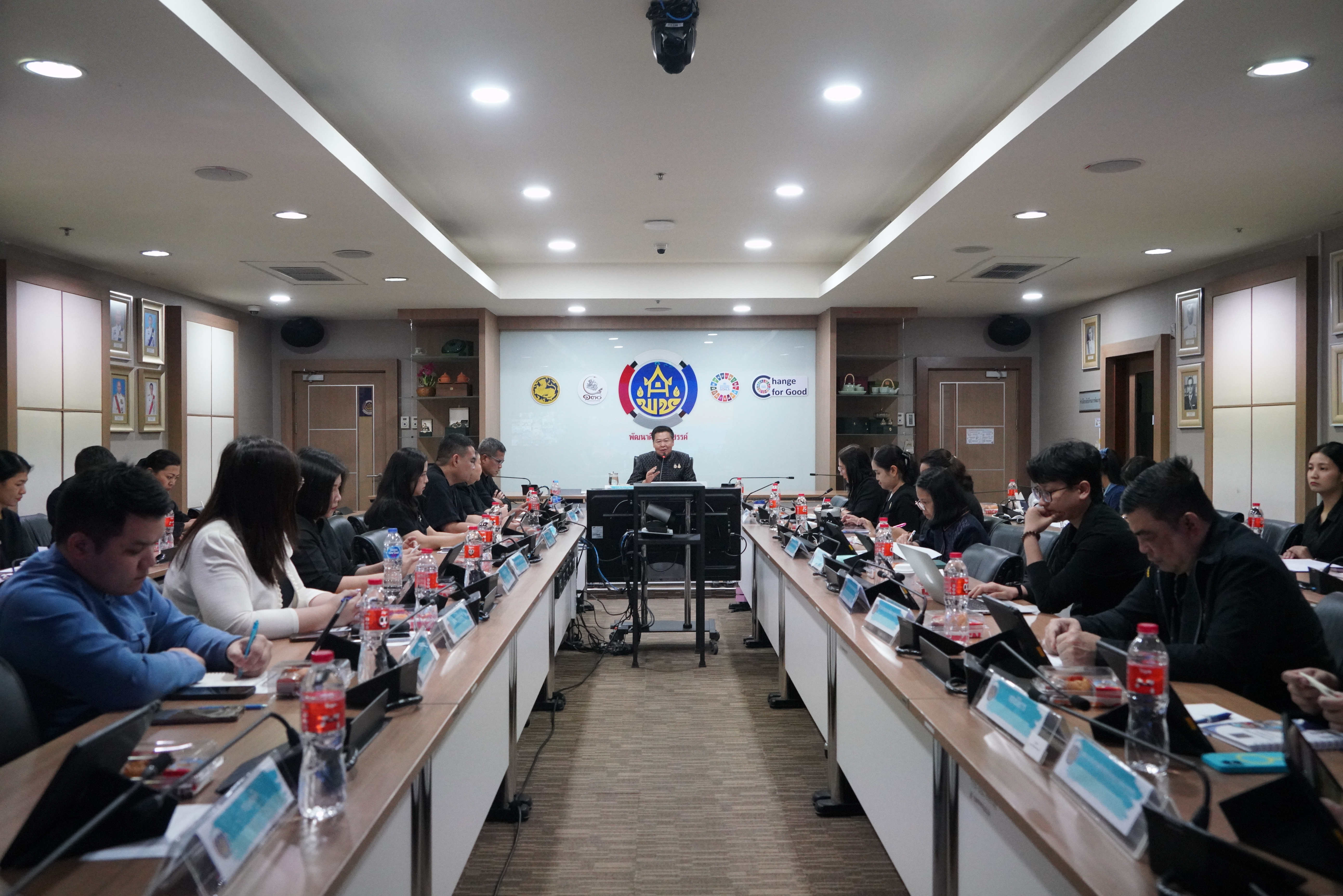 กพร.พช. จัดประชุมเชิงปฏิบัติการขับเคลื่อนการจัดทำตัวชี้วัดการประเมินผลการปฏิบัติราชการ ประจำปีงบประมาณ พ.ศ. 2570